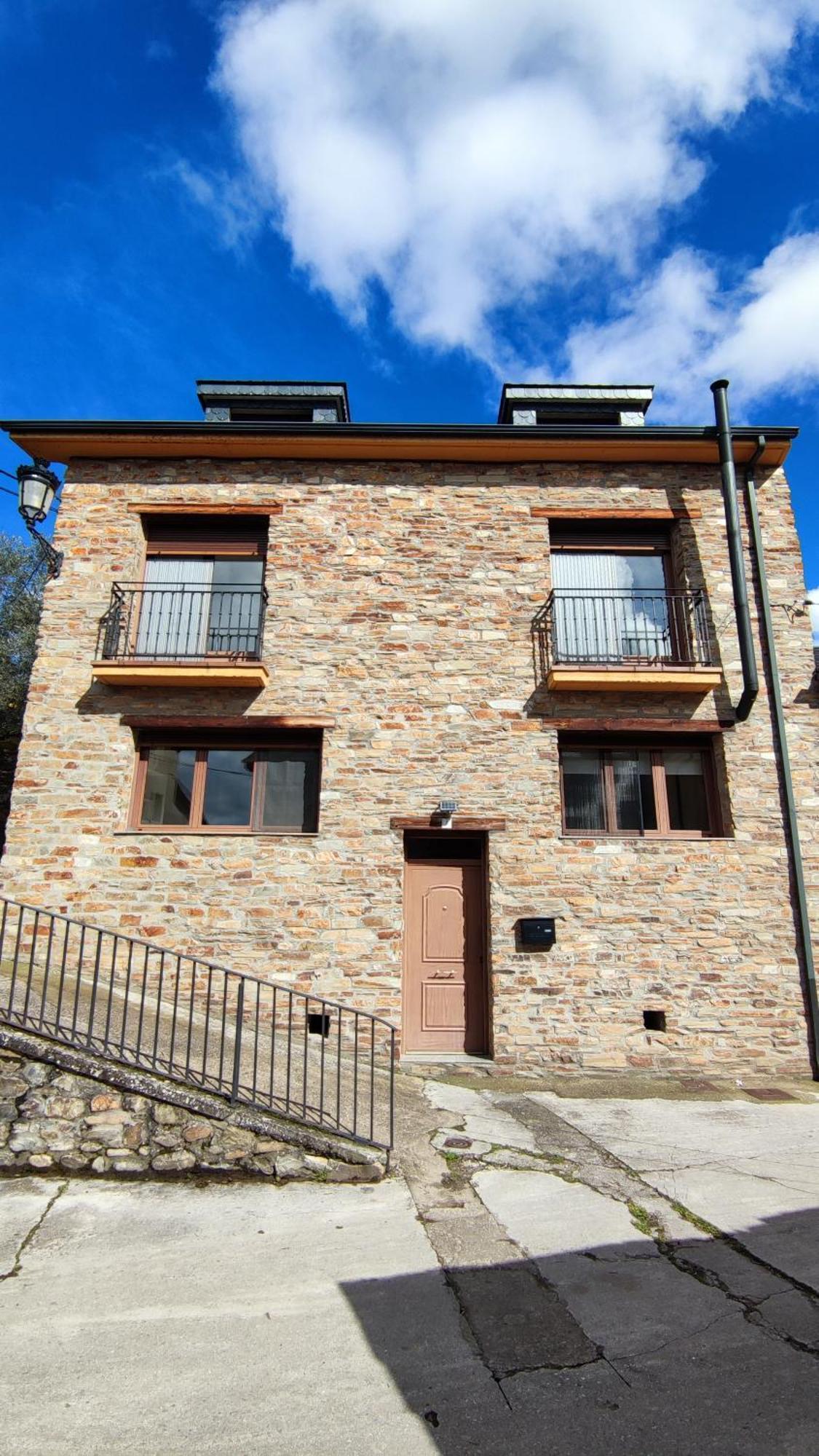 Morgon House Molinaseca Exterior foto
